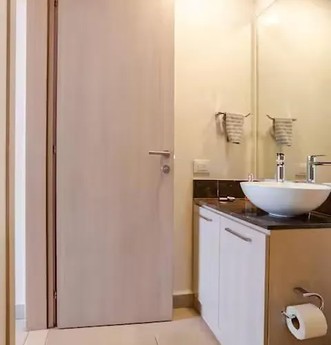 Recámara Baño Vestidor En Residencial Con Alberca * México DF